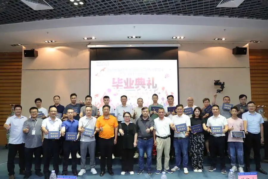 广东涂料产业学院向行业输送又一批职业技能人才