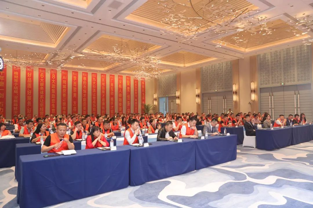 石达仿石漆：逆风局中的领跑者，上半年增长20%