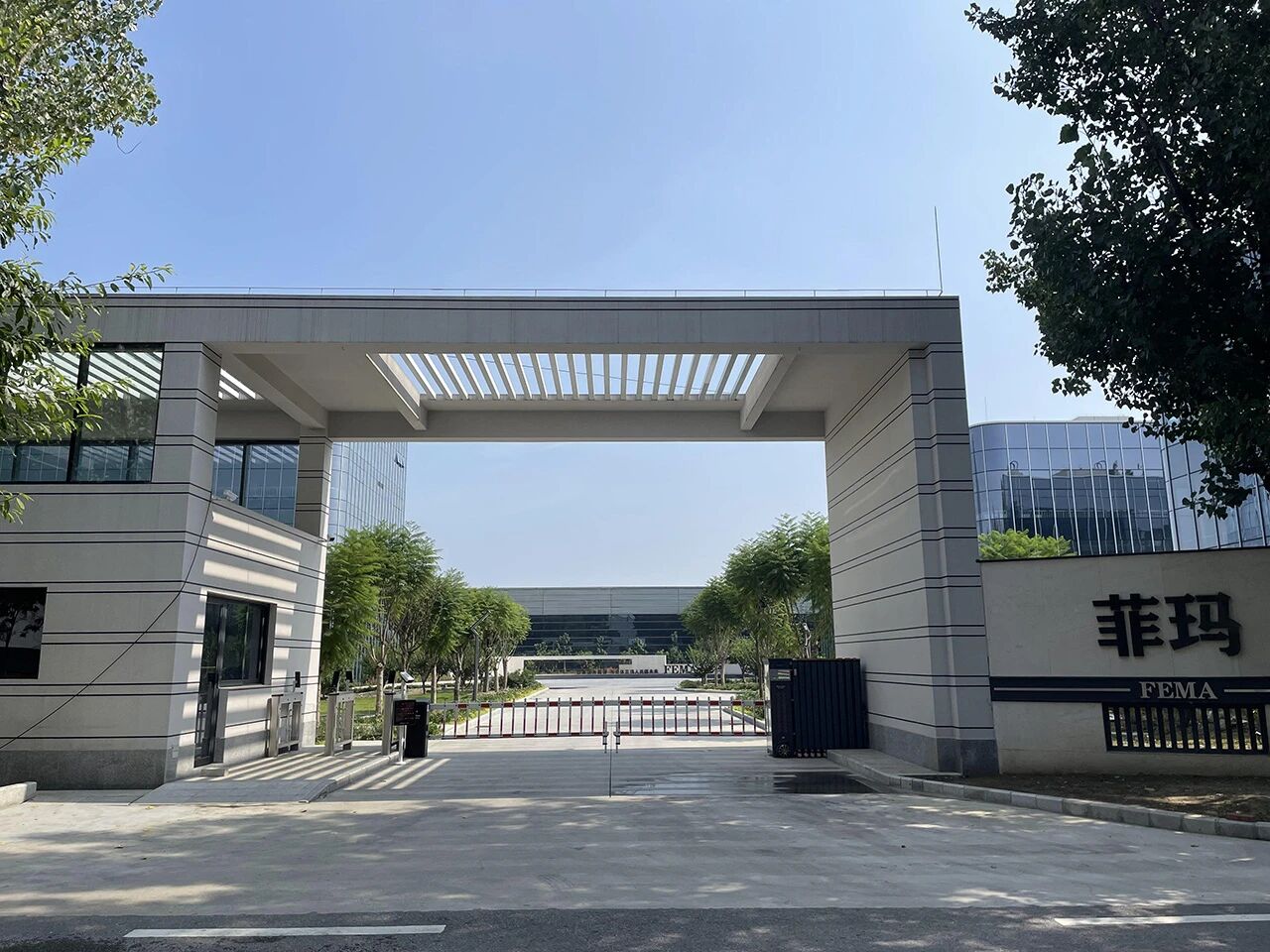 FEMA菲玛“进口涂料属性”为何疑虑难消？