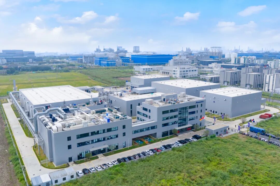 fb6121c03c0cc16c82d7bf3fed1a2fe3.jpg 2.jpg