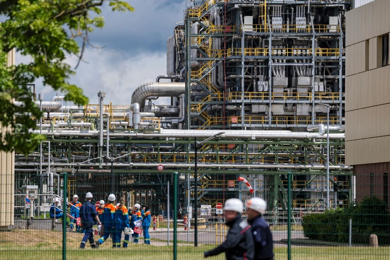 d27a34fa8d7f2ffdcb181a6fdd5f8f17.jpg 微信图片_2025-12-26_091744_601.jpg