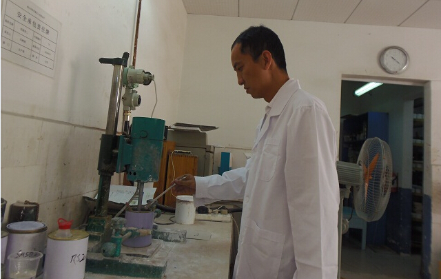 伊思曼员工风采：&ldquo;技术标兵&rdquo;丘子范