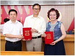 叶氏化工向湖南省捐赠&ldquo;复明10号&rdquo;流动眼科手术车