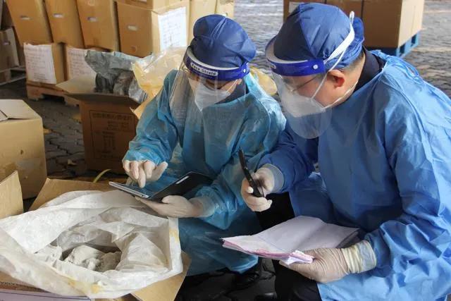 拱北海关退运25吨不合格粉末涂料