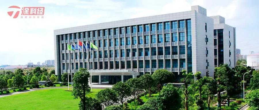湘江涂料科技与万郡绿建签订战略合作协议